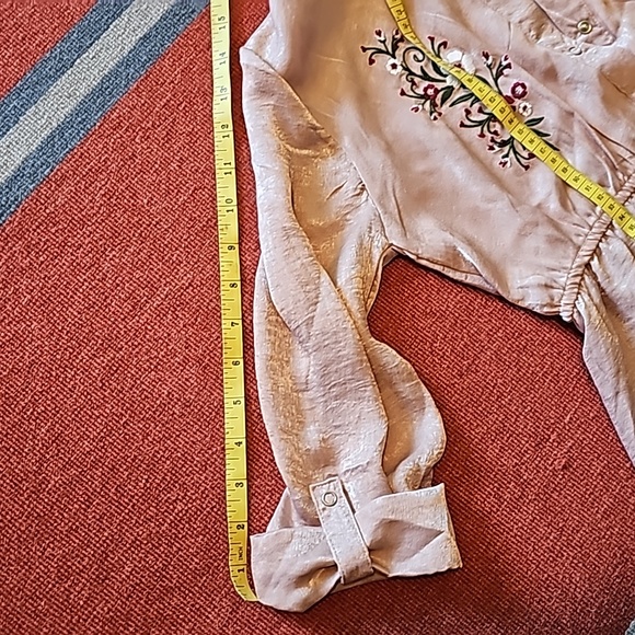 STUNNING KNITWORKS SILKY CINCH WAIST EMBROIDED SHIRT/ JACKET WITH HOOD - Picture 7 of 10